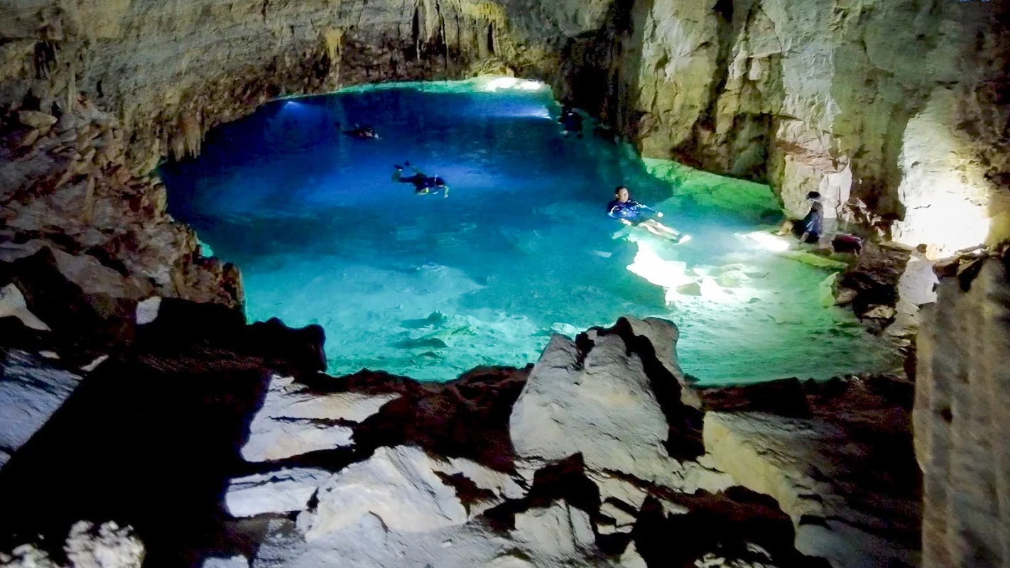 Flutuação Gruta do Mimoso - Bonito MS Flutuação Gruta do Mimoso - Bonito MS